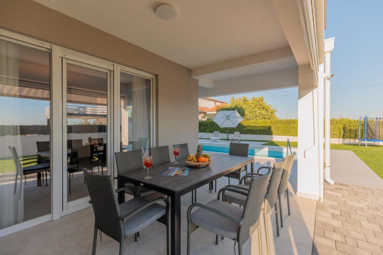 Villa Mara Врси Екстериор снимка